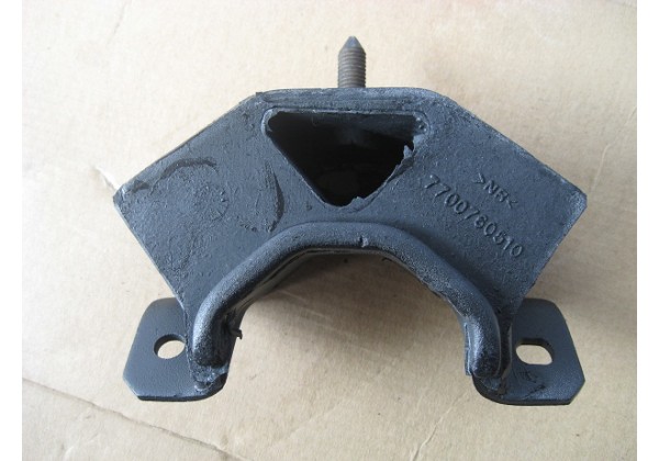 подушка, (опора двигуна задня) Renault Rapid, Super 5, 9, 11, 21 1.1, 1.4, 1.7 b, 1.6 d, 7700706488